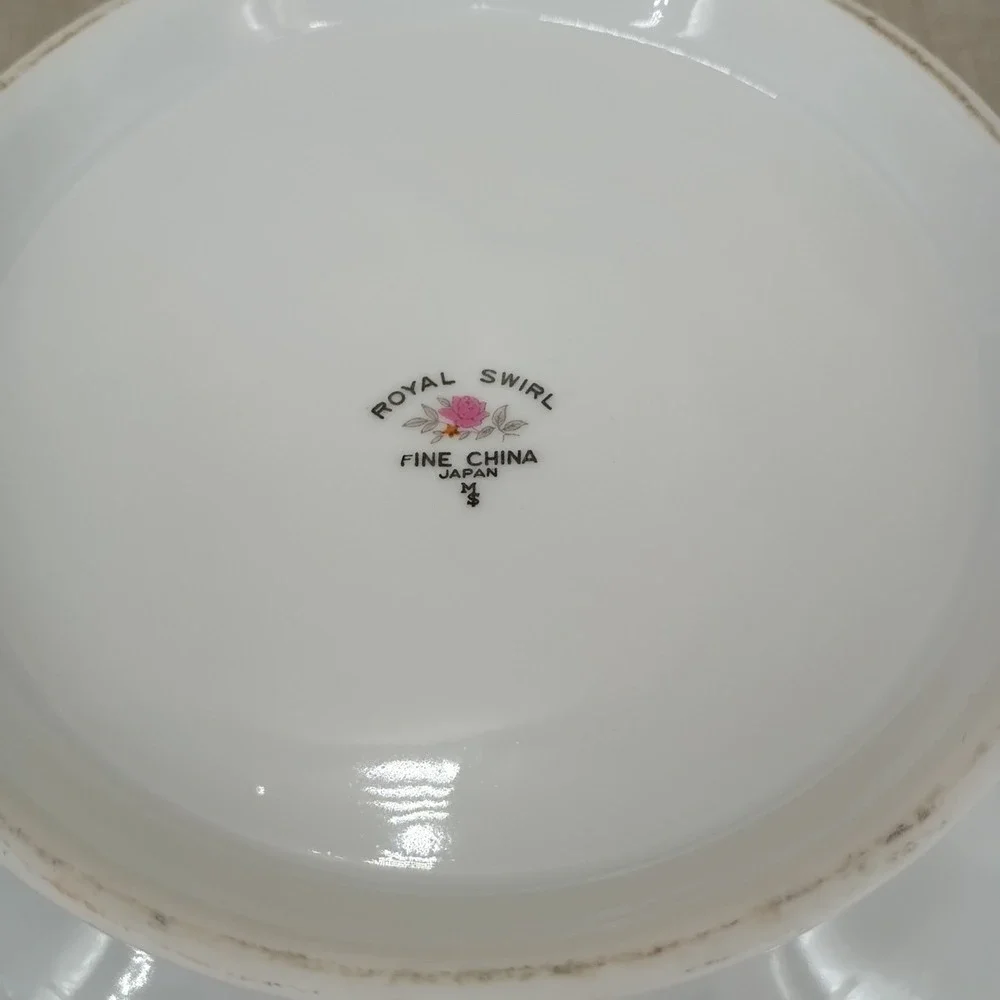 Royal Swirl China Pink Rose Covered Casserole Dish Serving Bowl Lidded Japan